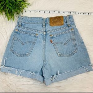 24” vintage Levi shorts